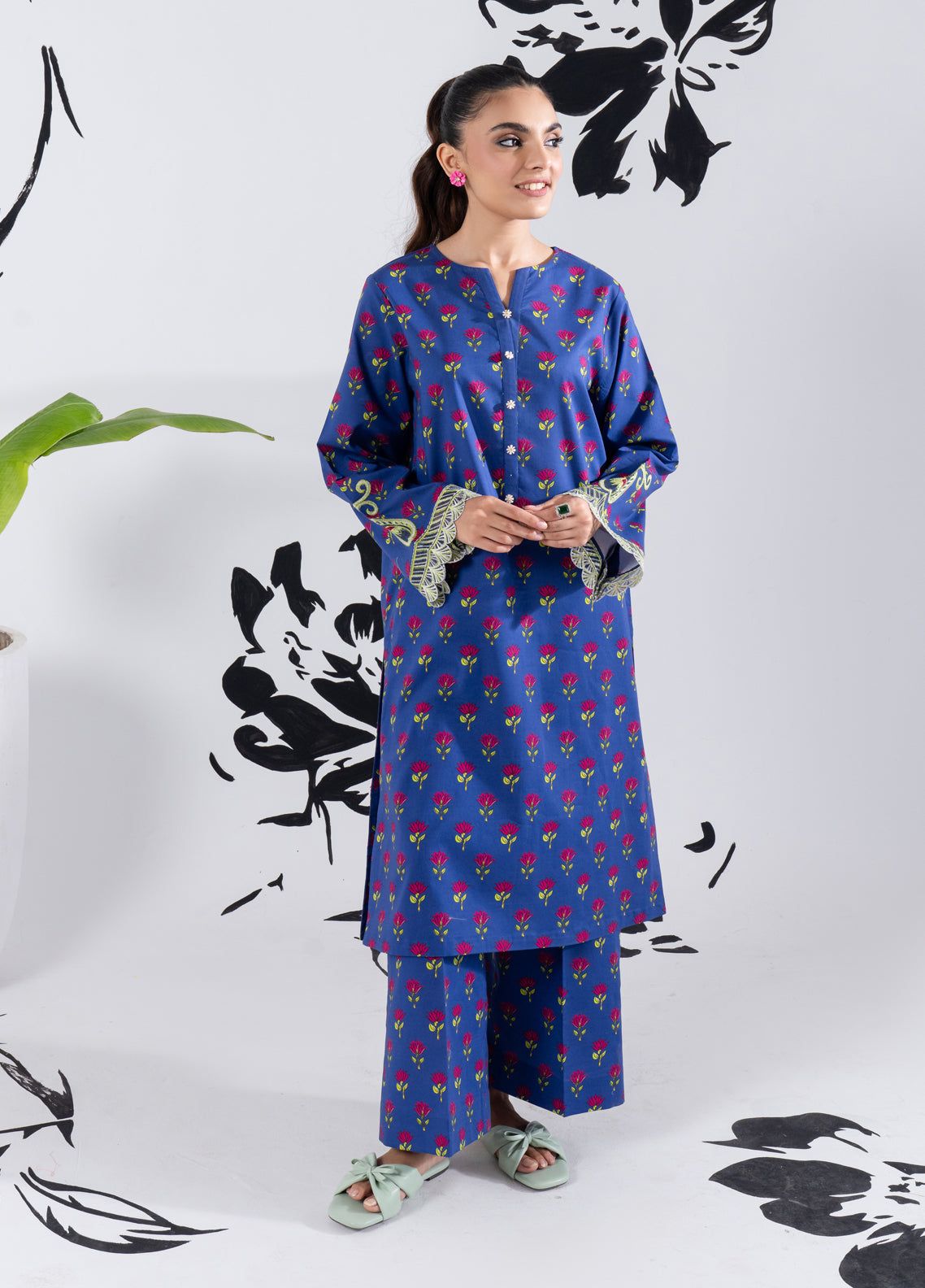 Tana Bana Pret Printed Lawn 2 Piece Suit GLV1-11