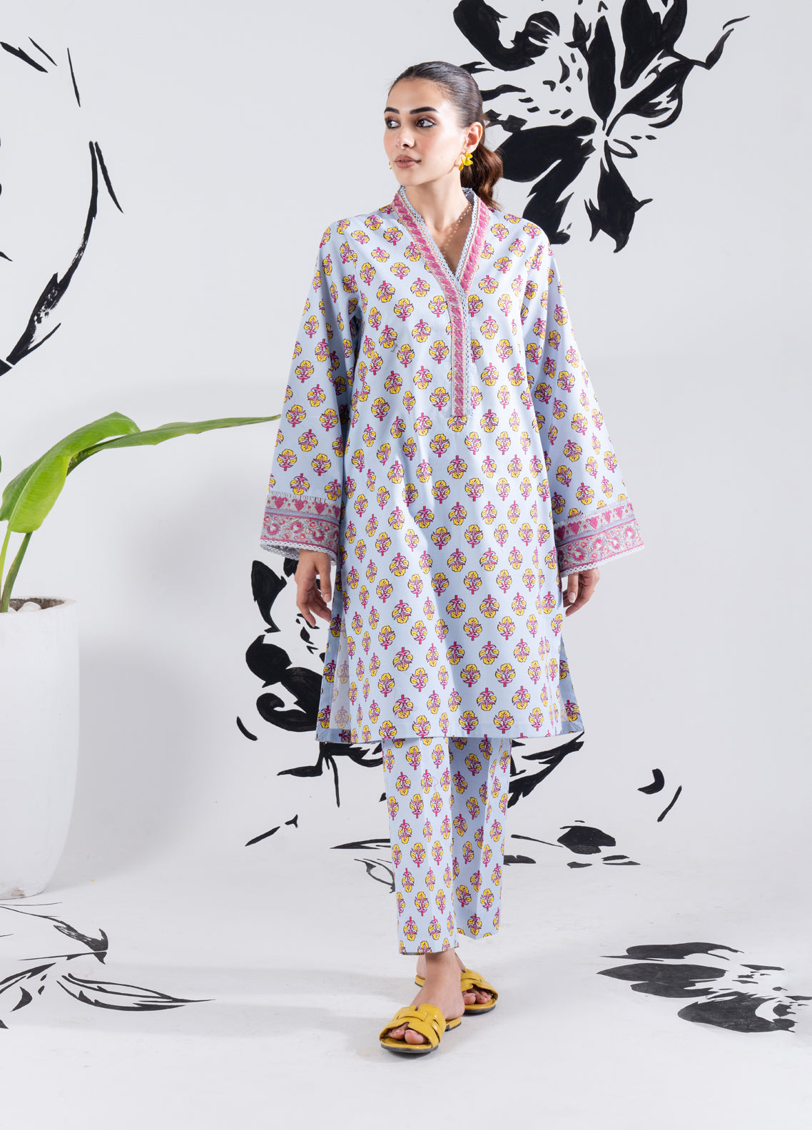 Tana Bana Pret Printed Lawn 2 Piece Suit GLV2-07