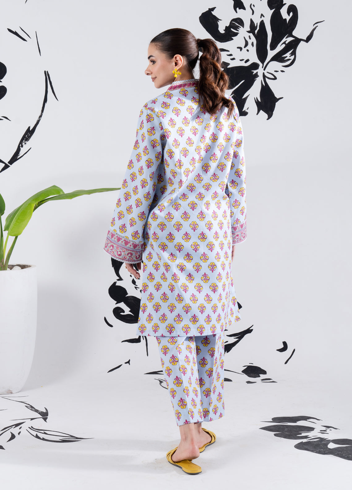 Tana Bana Pret Printed Lawn 2 Piece Suit GLV2-07