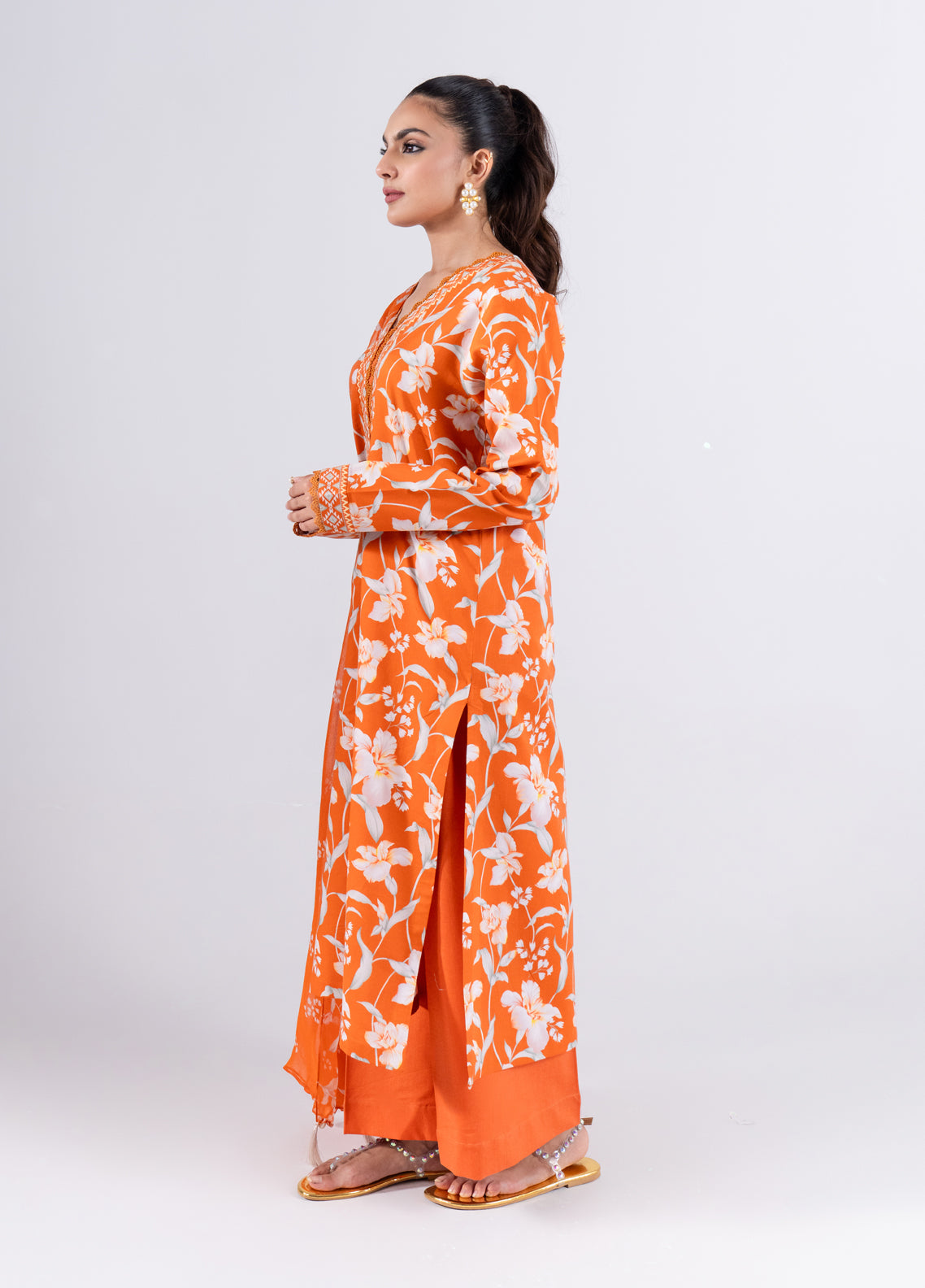 Tana Bana Pret Printed Lawn 3 Piece Suit MLD1-04