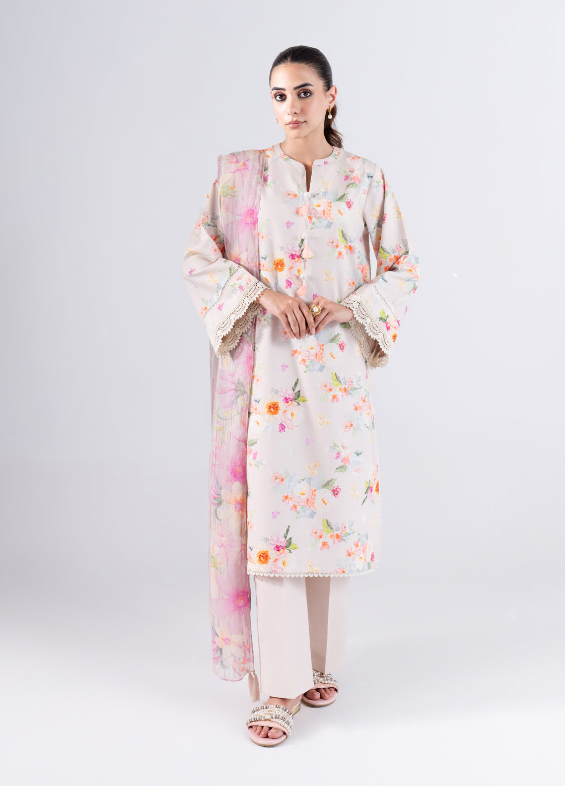 Tana Bana Pret Printed Lawn 3 Piece Suit MLD1-08