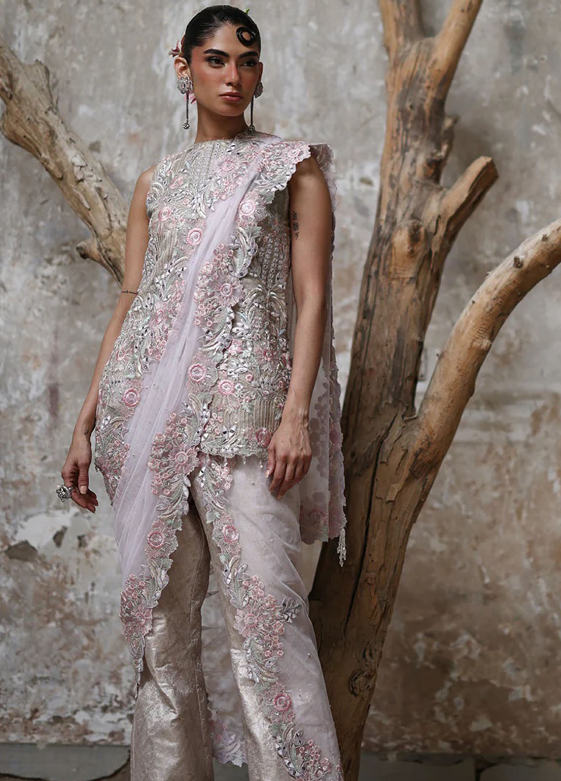 Thread and Motifs Pret Embroidered Organza 3 piece Suit 9124.2