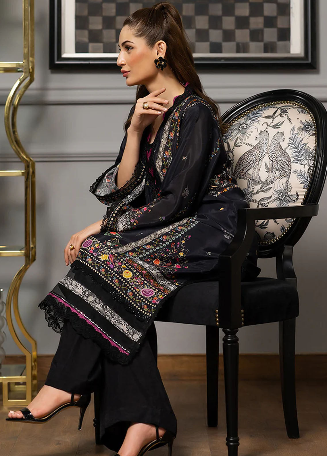 Threads And Motifs Pret Embroidered Viscose Silk 2 Piece Suit 8979