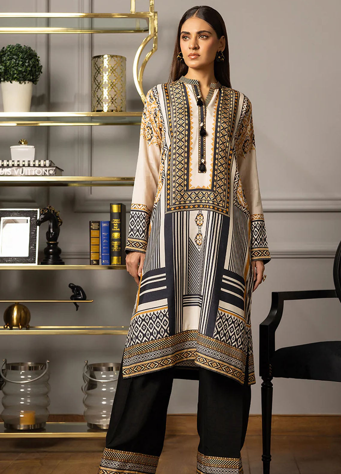 Threads And Motifs Pret Printed Viscose Silk 2 Piece Suit 8975