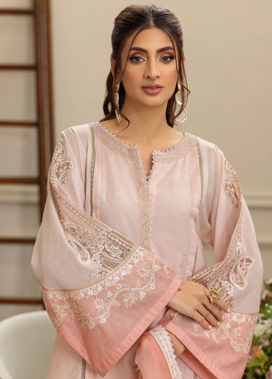 Threads And Motifs Pret Embroidered Chander SIlk 3 Piece Suit 8722