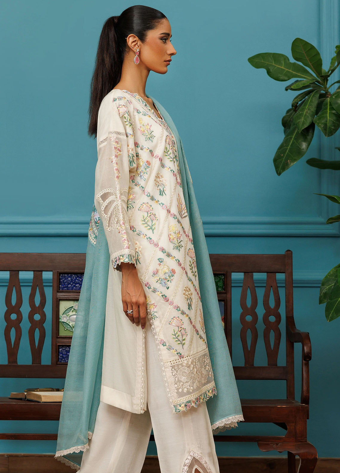 Threads And Motifs Pret Embroidered Chander SIlk 3 Piece Suit 8816