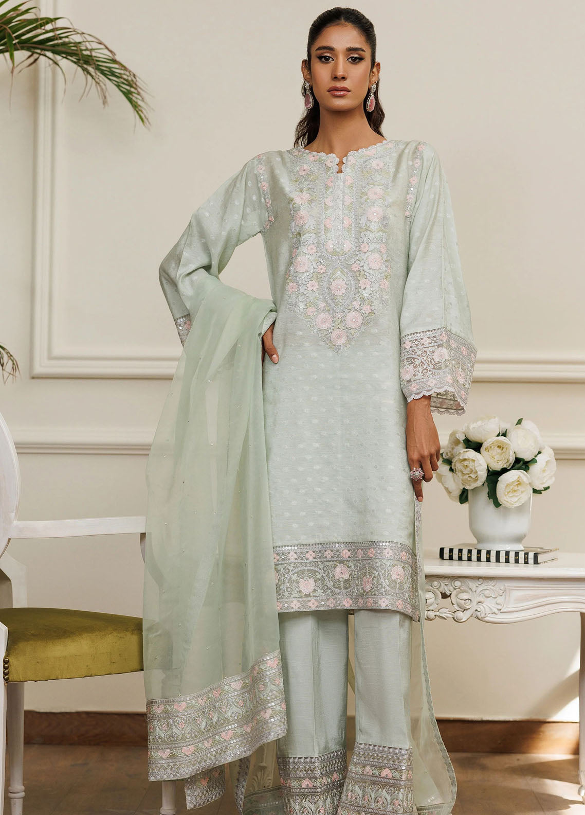 Threads And Motifs Pret Embroidered Jackquard 3 Piece Suit 8828