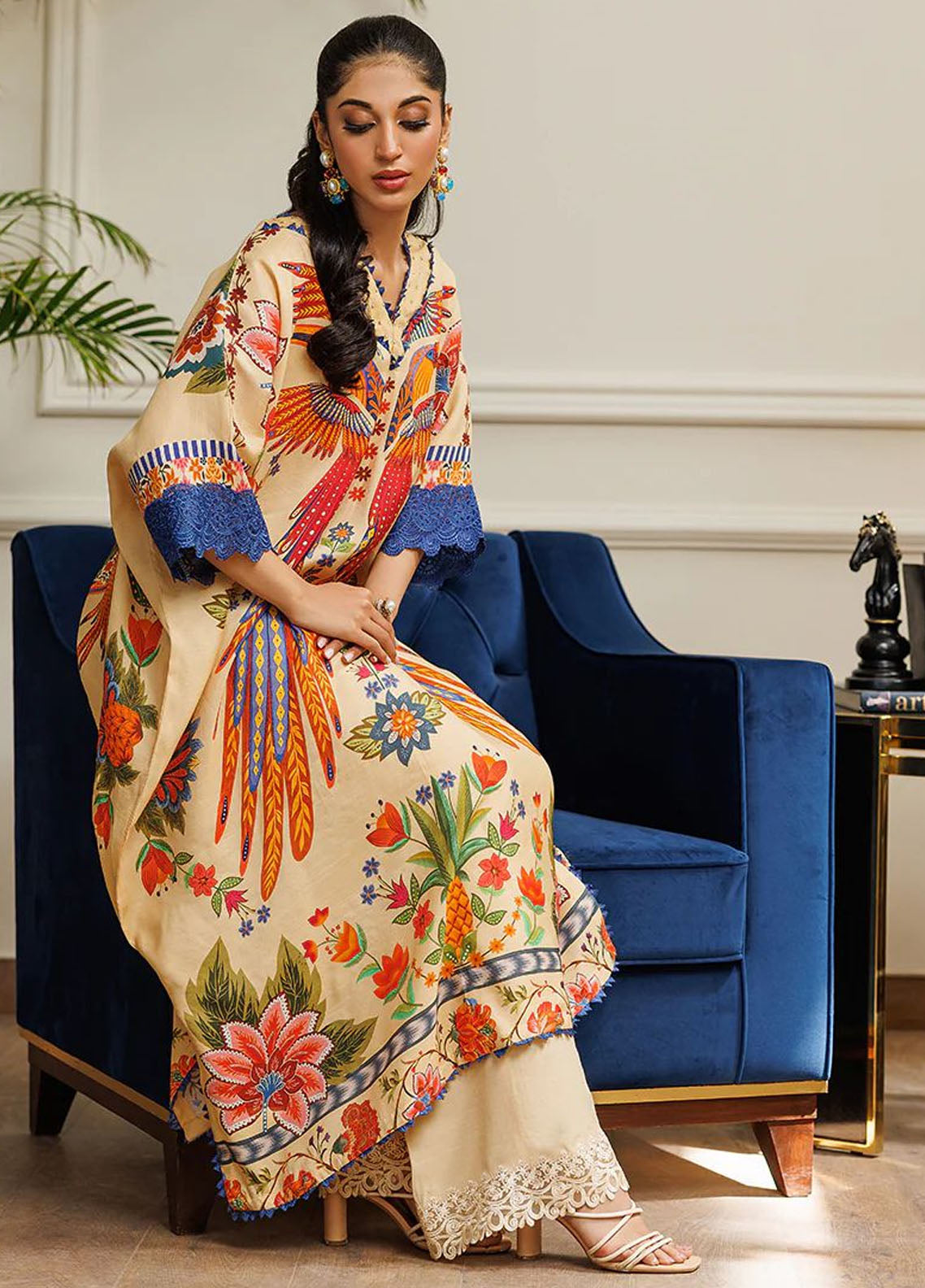 Threads And Motifs Pret Embroidered Silk Kaftan Set 3 Piece 8883