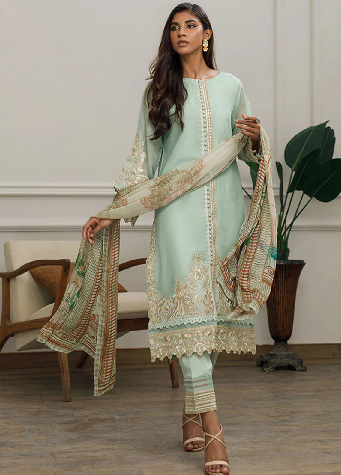 Threads & Motifs Pret Embroidered Khaadi Net 2 Piece Suit 8259