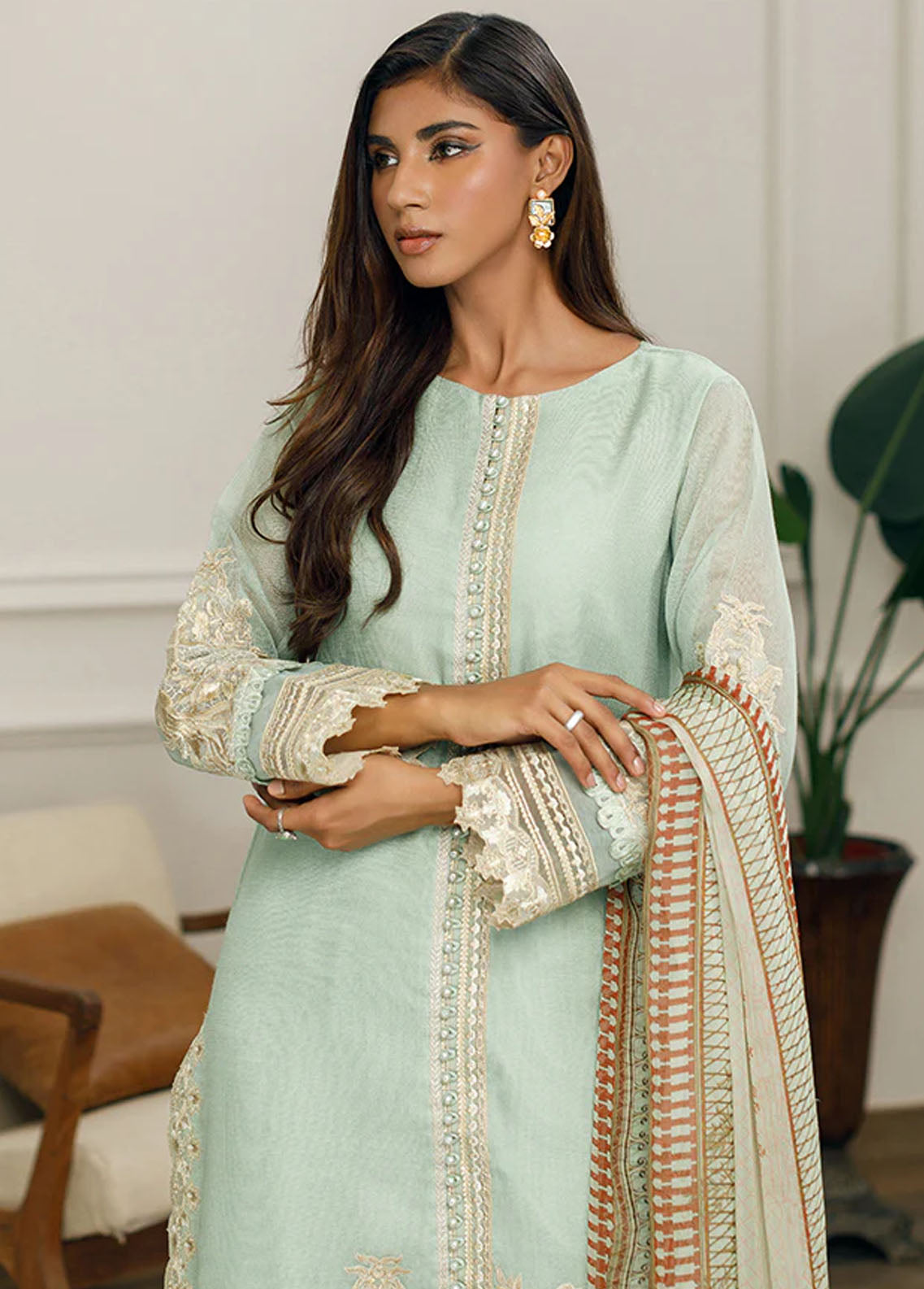 Threads & Motifs Pret Embroidered Khaadi Net 2 Piece Suit 8259