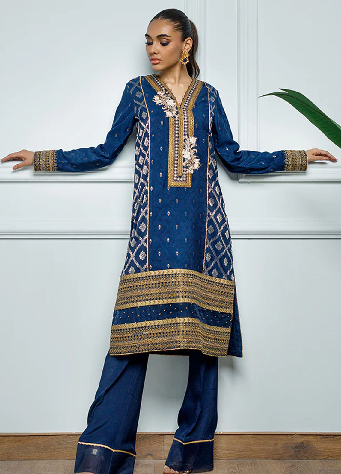 Threads & Motifs Pret Embroidered Khaadi Net Shirt 8272