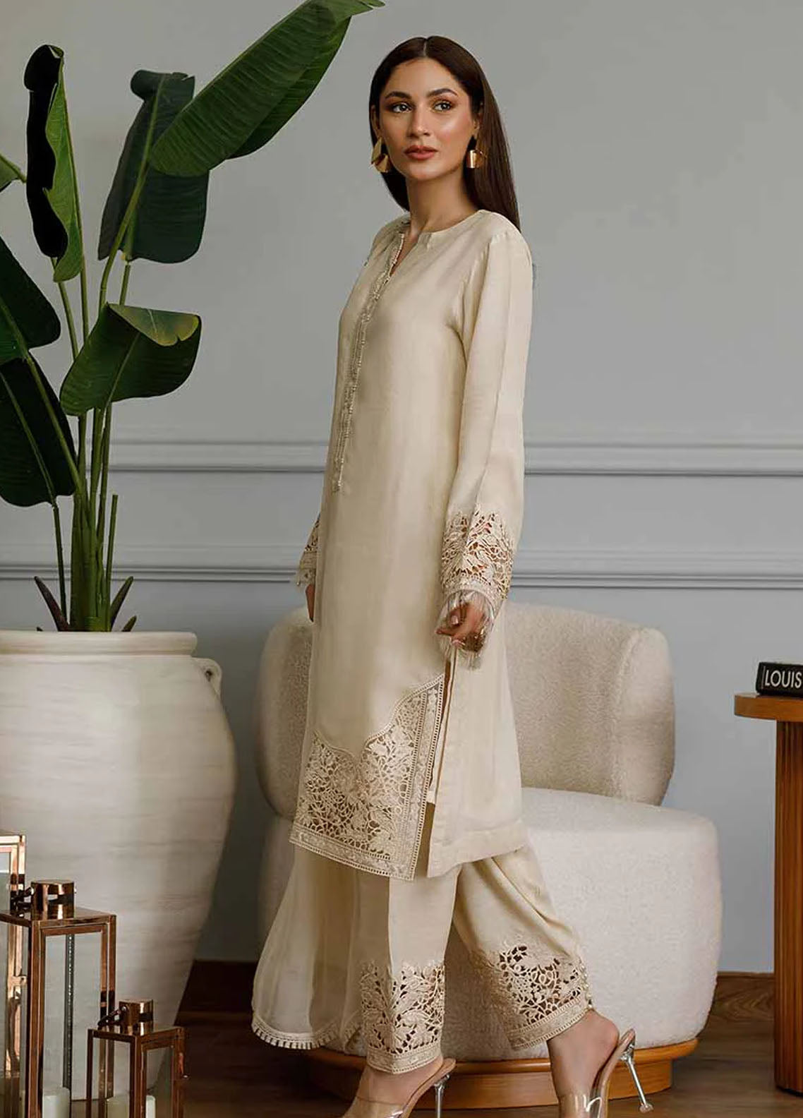 Threads & Motifs Pret Embroidered Chiffon Shirt 8532