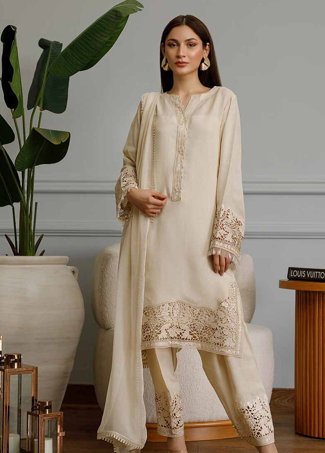 Threads & Motifs Pret Embroidered Chiffon Shirt 8532