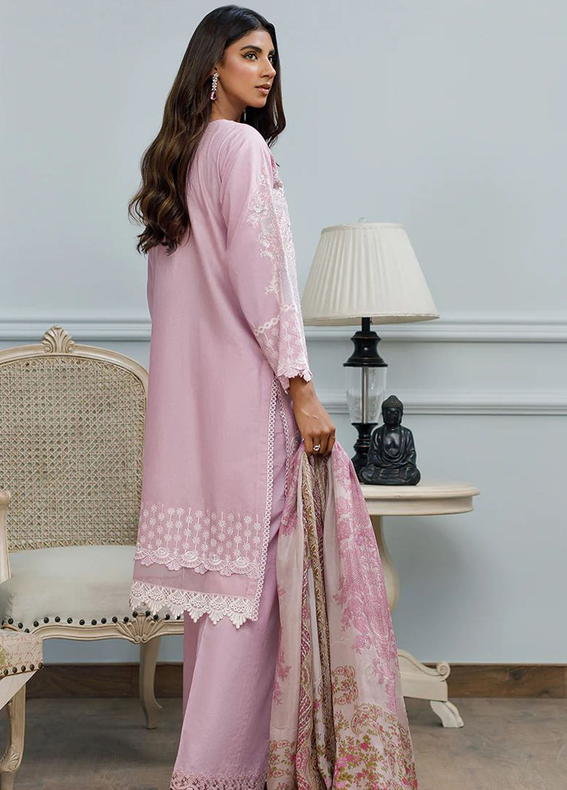 Threads & Motifs Pret Lawn 2 Piece Suit THM23RW 7960.1