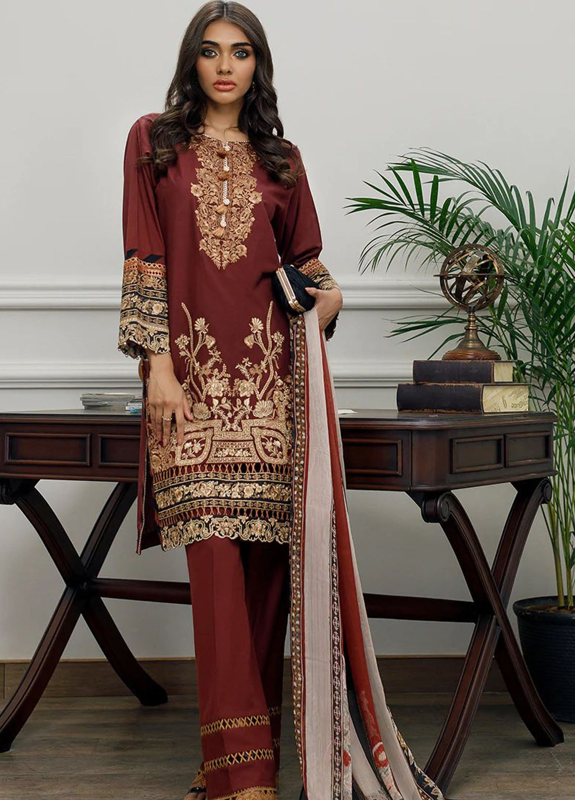 Threads & Motifs Pret Lawn 2 Piece Suit THM23RW 7948.1