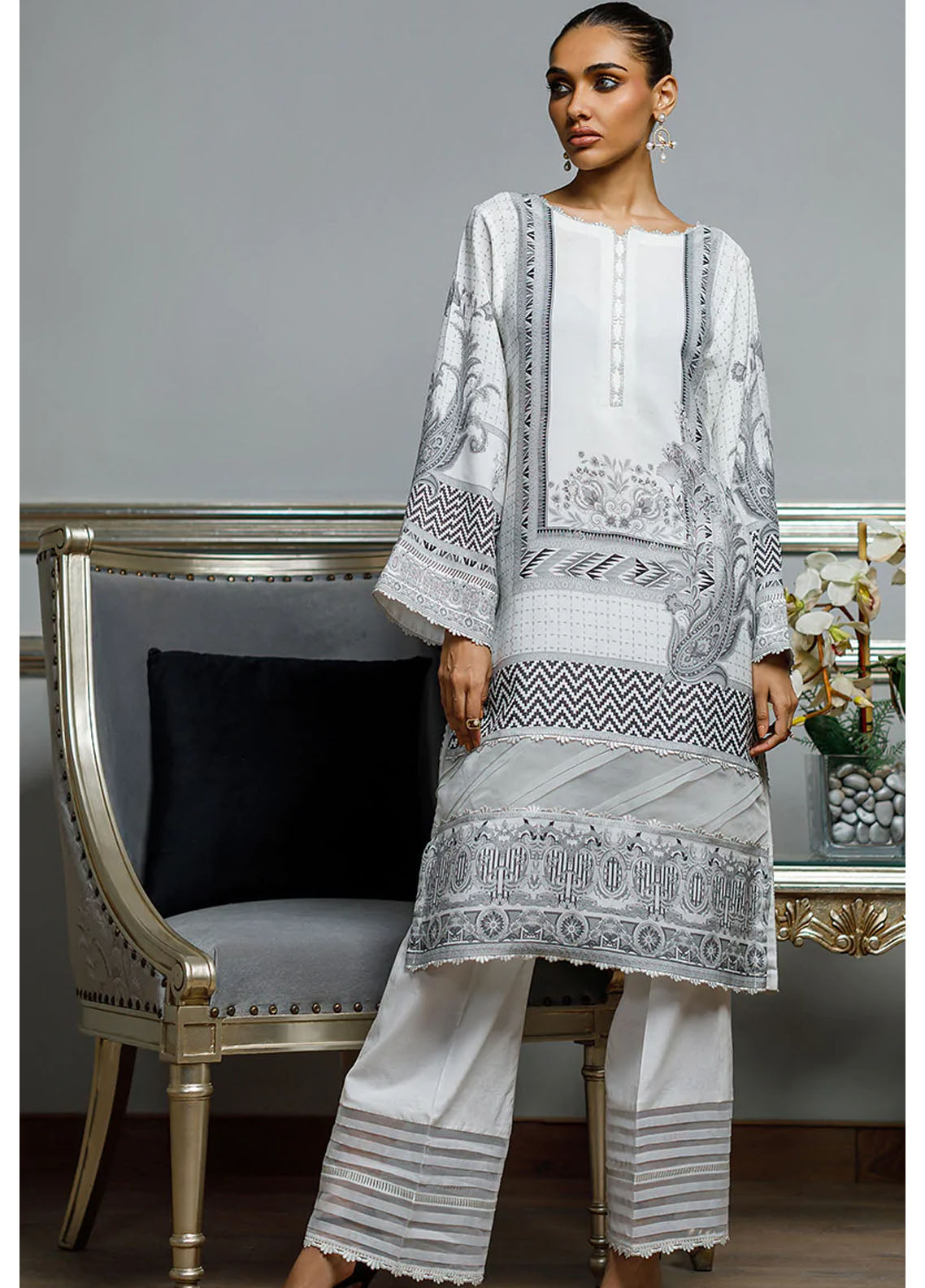 Threads & Motifs Luxury Pret Silk Shirt THM23RW 8048