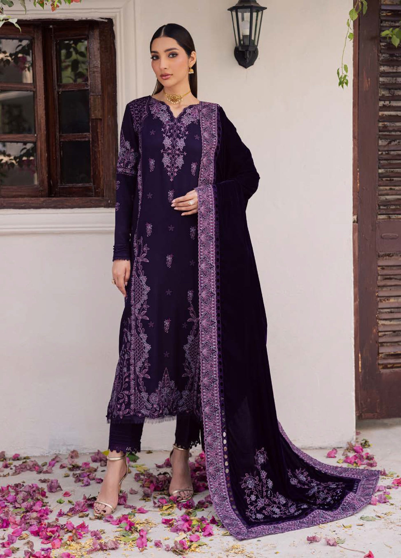 Nureh Exclusive Unstitched Luxury Leather Peach Velvet Shawl Embroidered Suits 3 Piece NU25NS NE-198 - Festive Collection