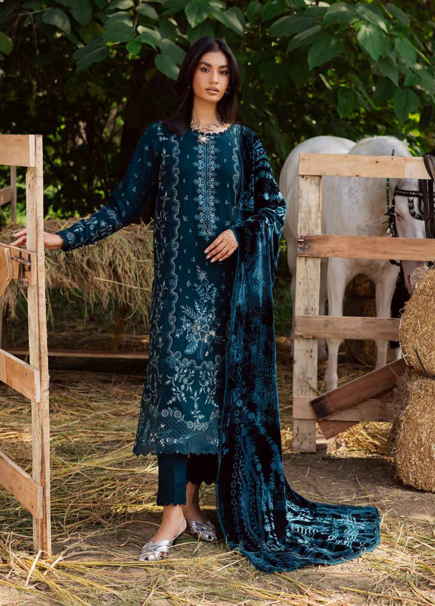 Nureh Exclusive Unstitched Luxury Palachi Embroidered Leather Peach Suits 3 Piece NU25PS NE-186 - Winter Collection