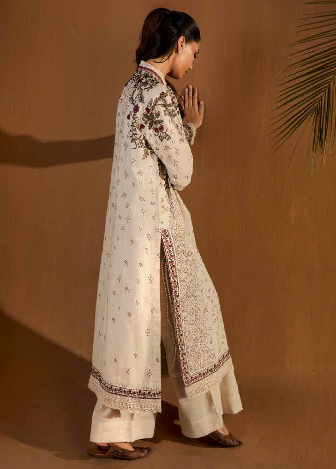 Sobia Nazir Unstitched Shawl Embroidered Khaddar 3 Piece SN25SW D-06 A - Winter Collection