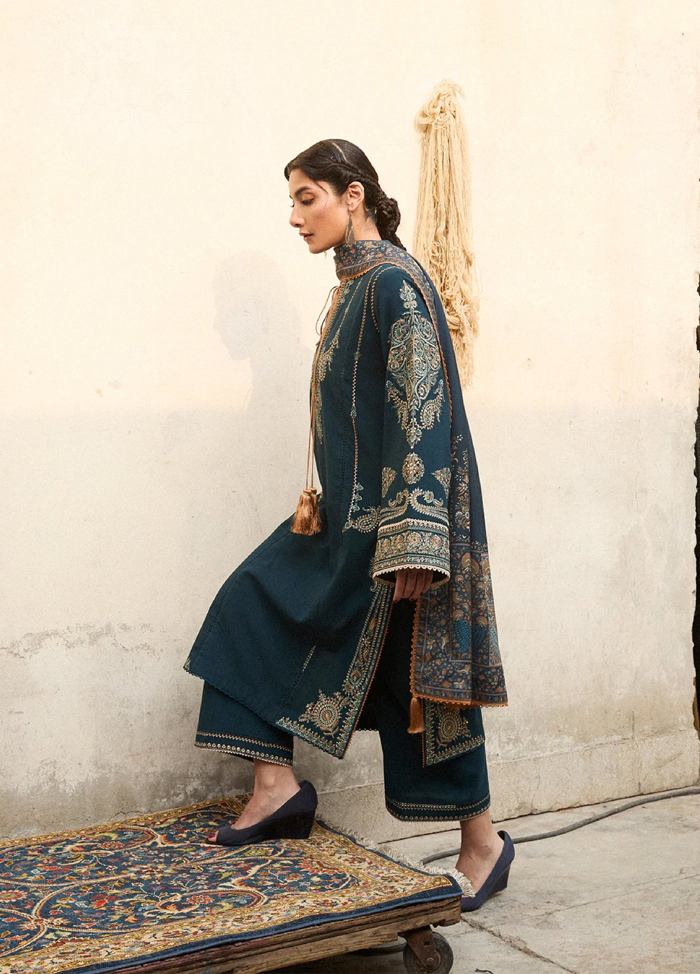 Jugnu by Hussain Rehar Unstitched Karandi Embroidered Suits 3 Piece HR25JW Niva - Winter Collection