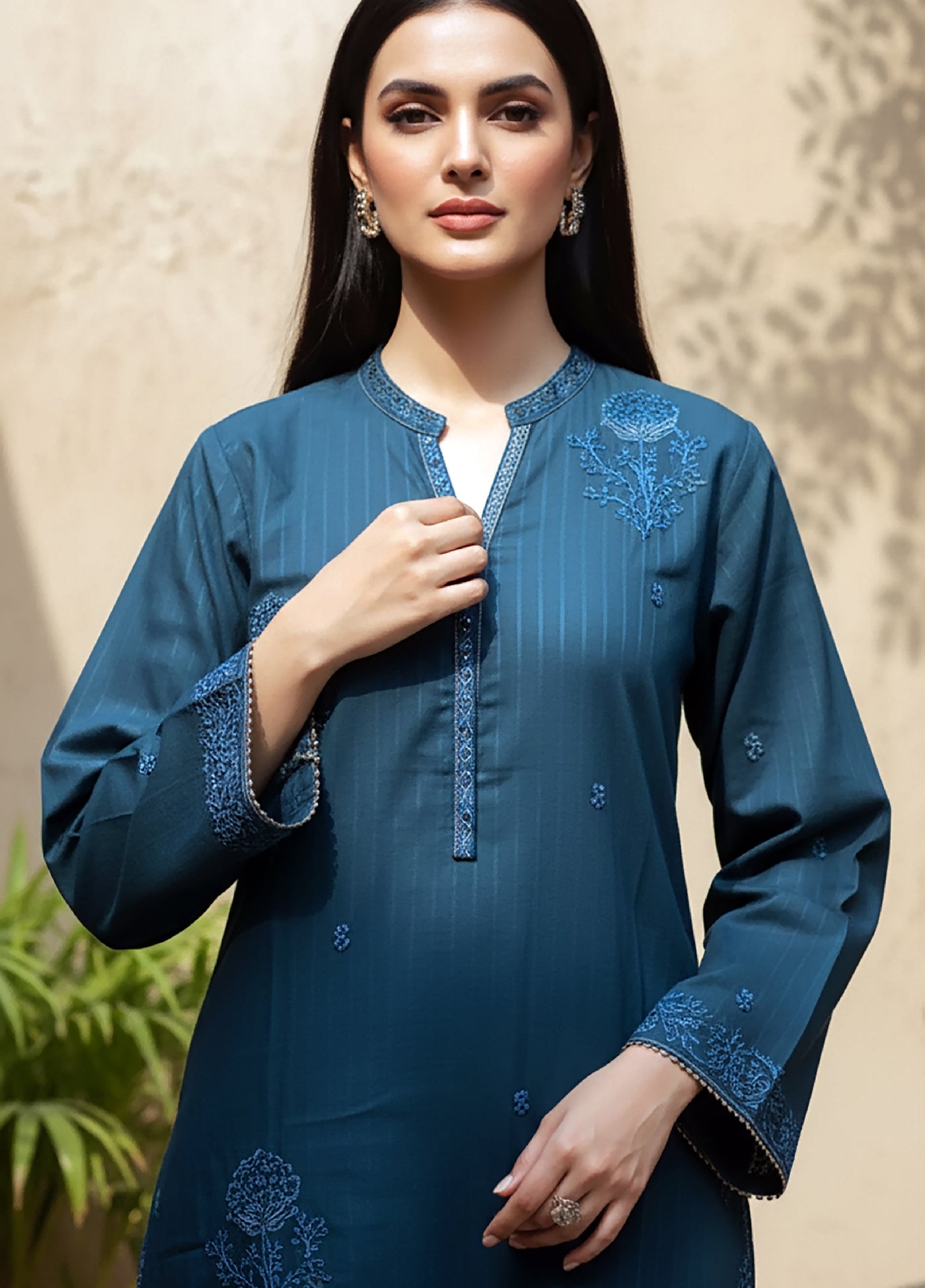 Lakhany Women Ready To Wear Embroidered 2 Piece Cambric LG-UB-0189-W-EMB-2P - Winter Collection
