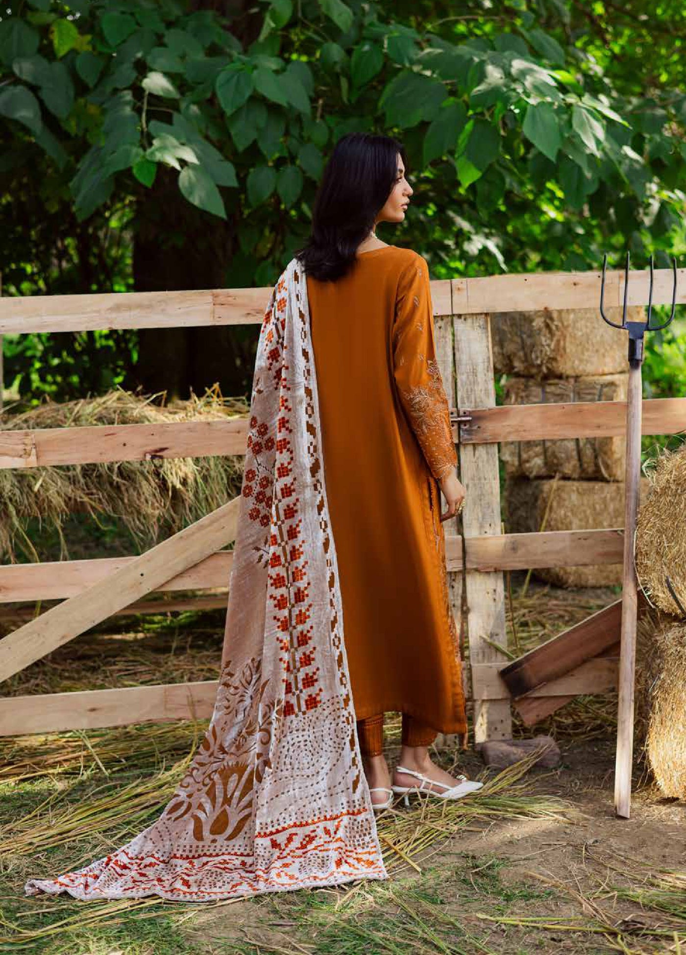 Nureh Exclusive Unstitched Luxury Palachi Embroidered Leather Peach Suits 3 Piece NU25PS NE-188 - Winter Collection