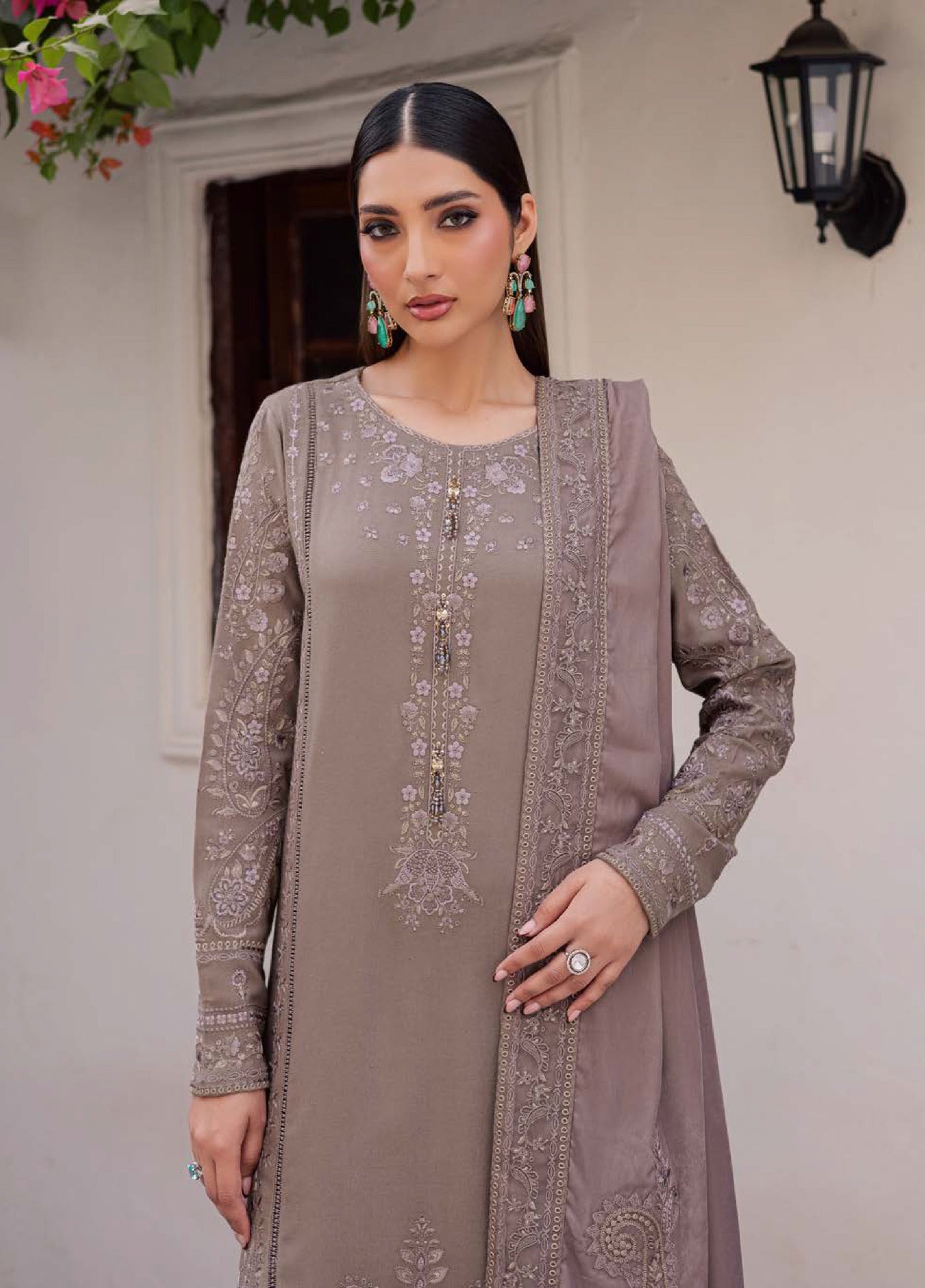 Nureh Exclusive Unstitched Luxury Leather Peach Velvet Shawl Embroidered Suits 3 Piece NU25NS NE-201 - Festive Collection