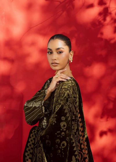 Nureh Exclusive Unstitched Luxury Palachi Embroidered Leather Peach Suits 3 Piece NU25PS NE-190 - Winter Collection