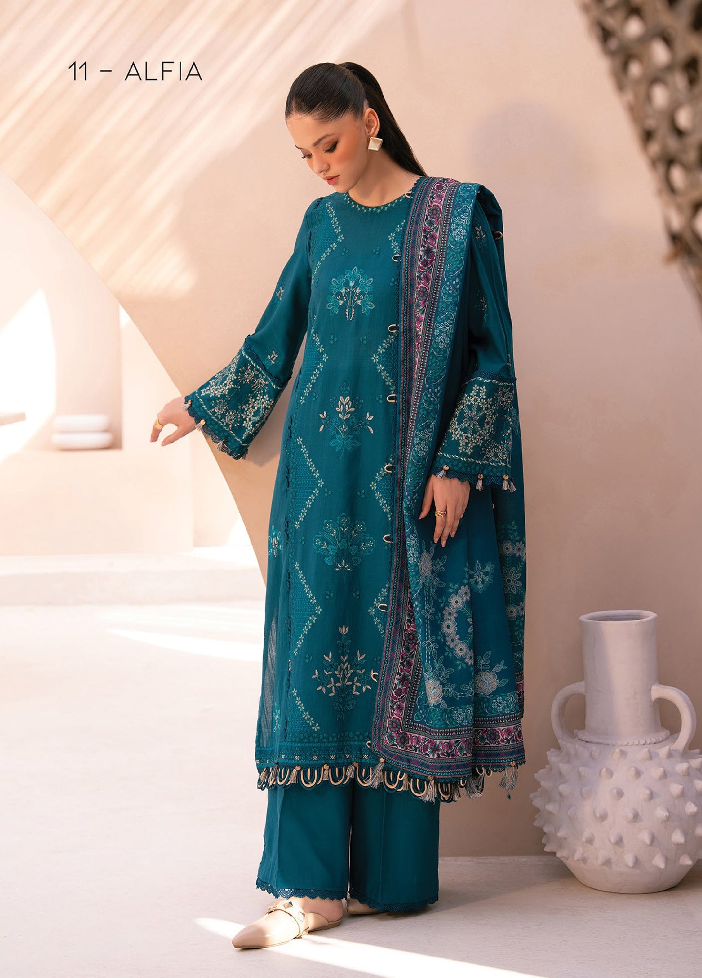 Rang e Khizaan by Xenia Unstitched Khaddar Embroidered Suits 3 Piece XE25SW D-11 ALIFA - Winter Collection