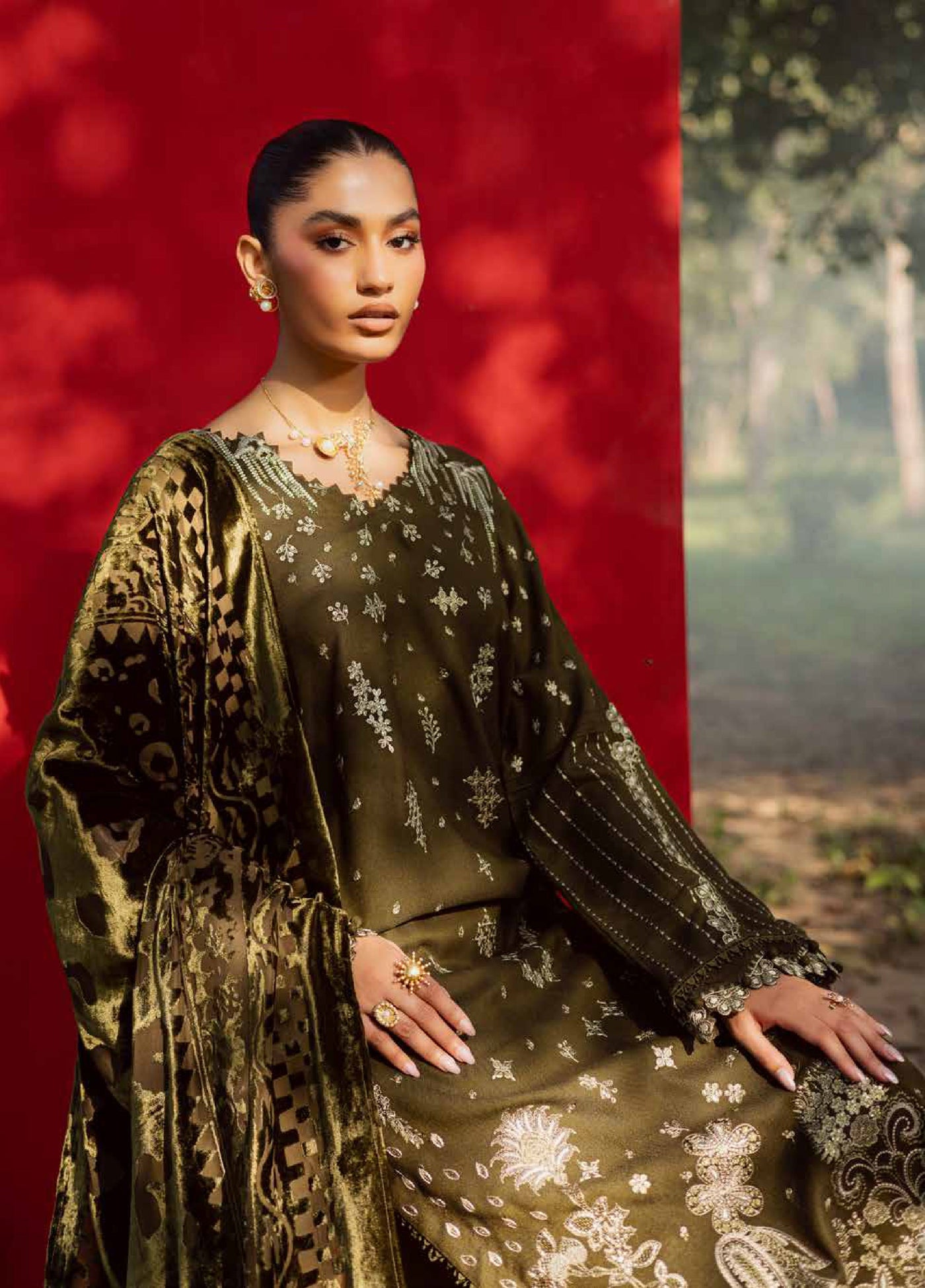 Nureh Exclusive Unstitched Luxury Palachi Embroidered Leather Peach Suits 3 Piece NU25PS NE-190 - Winter Collection