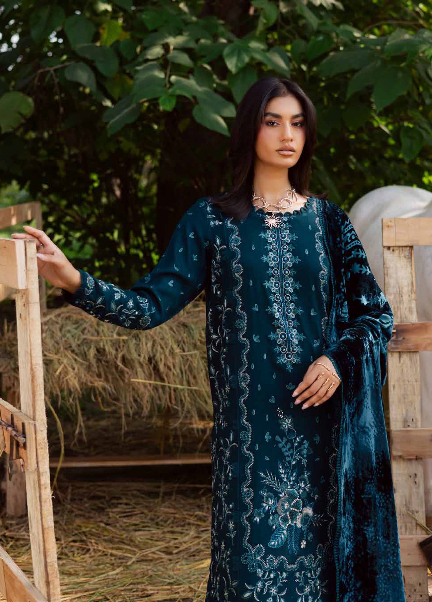 Nureh Exclusive Unstitched Luxury Palachi Embroidered Leather Peach Suits 3 Piece NU25PS NE-186 - Winter Collection