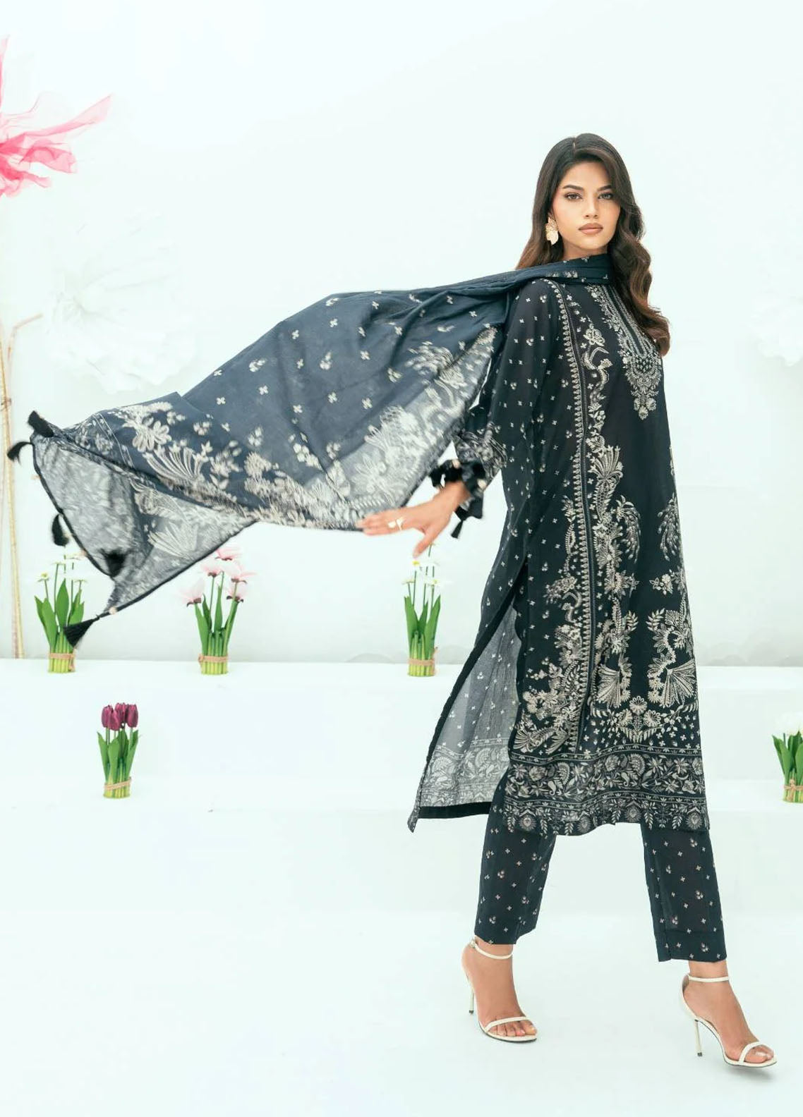 Amal Printed Lawn Suits Unstitched 3 Piece AL25AUS D-18