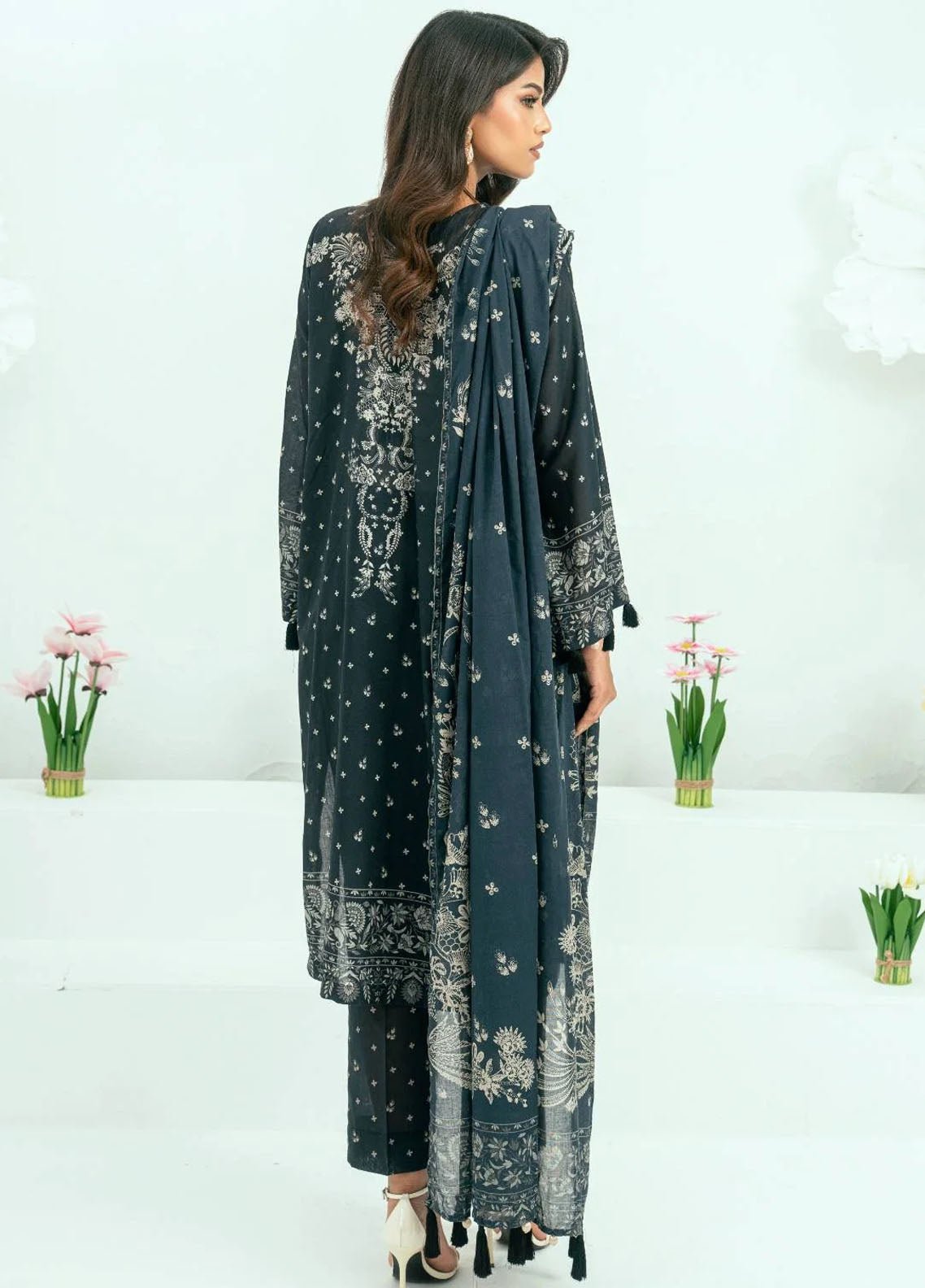 Amal Printed Lawn Suits Unstitched 3 Piece AL25AUS D-18