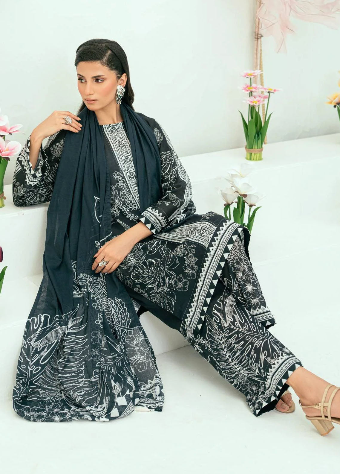 Amal Printed Lawn Suits Unstitched 3 Piece AL25AUS D-5