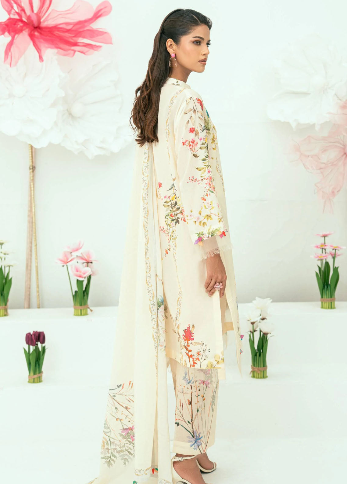 Amal Printed Lawn Suits Unstitched 3 Piece AL25AUS D-6