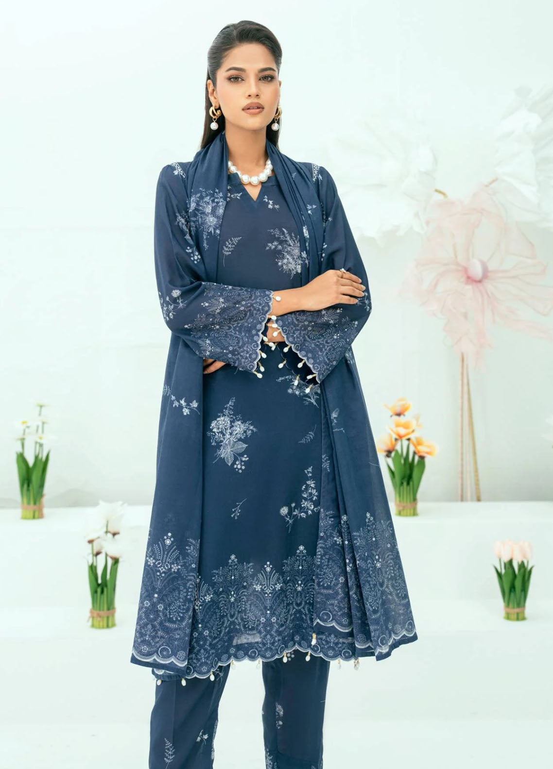 Amal Printed Lawn Suits Unstitched 3 Piece AL25AUS D-16