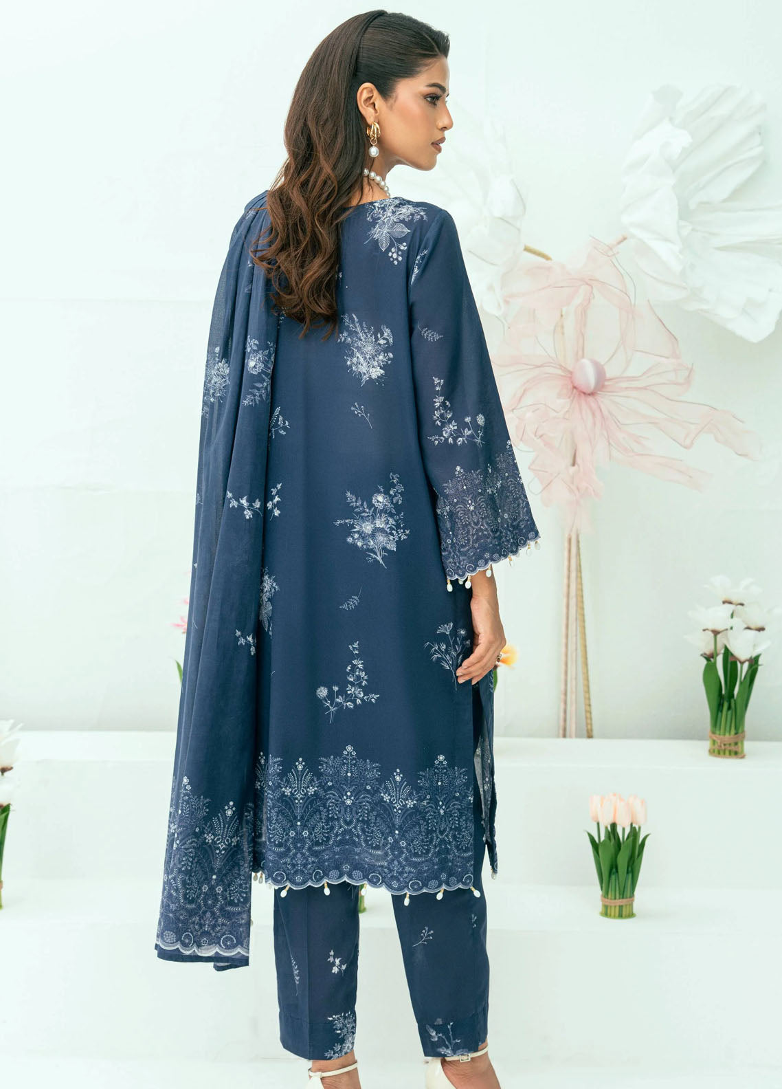 Amal Printed Lawn Suits Unstitched 3 Piece AL25AUS D-16