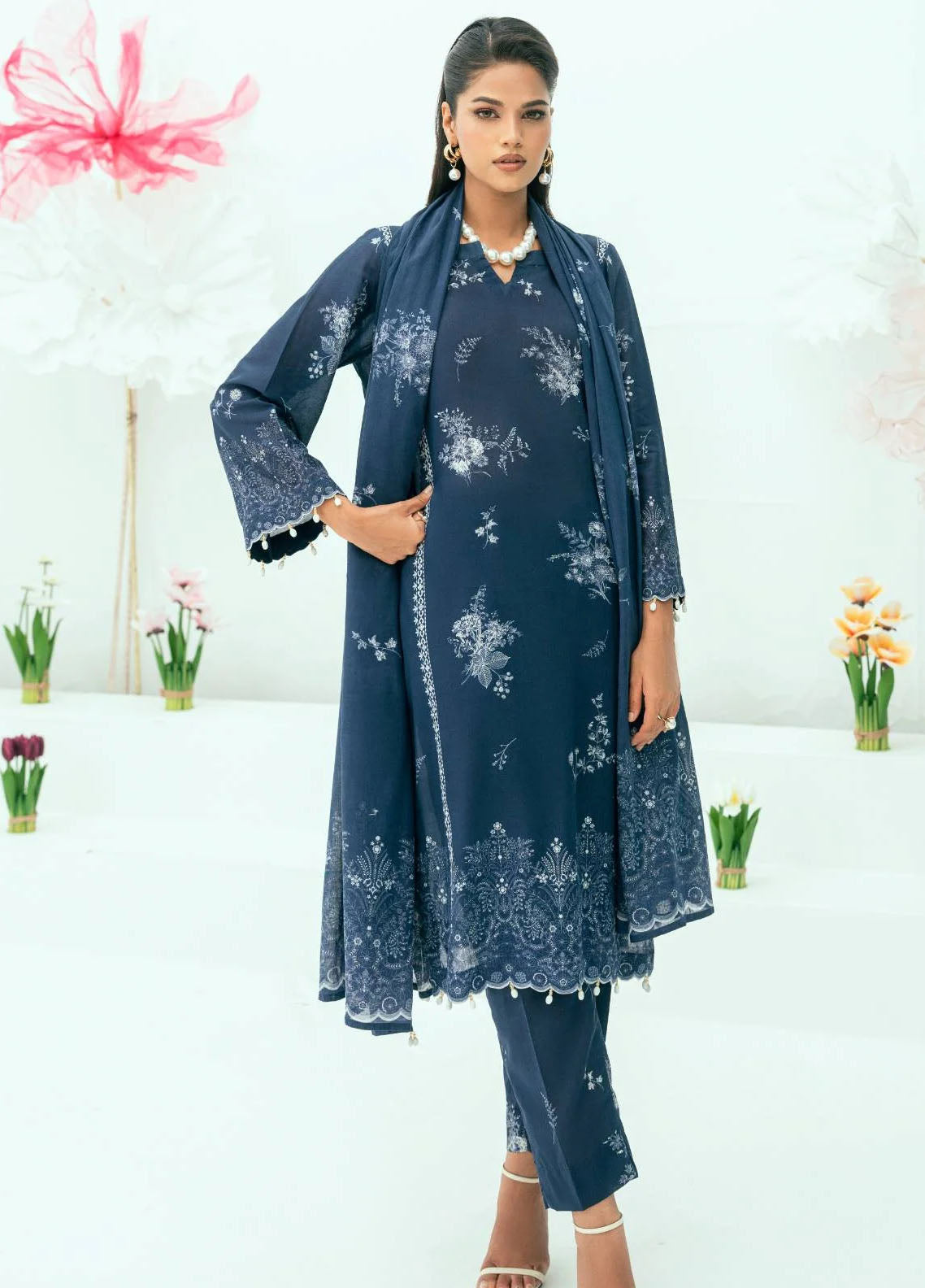 Amal Printed Lawn Suits Unstitched 3 Piece AL25AUS D-16