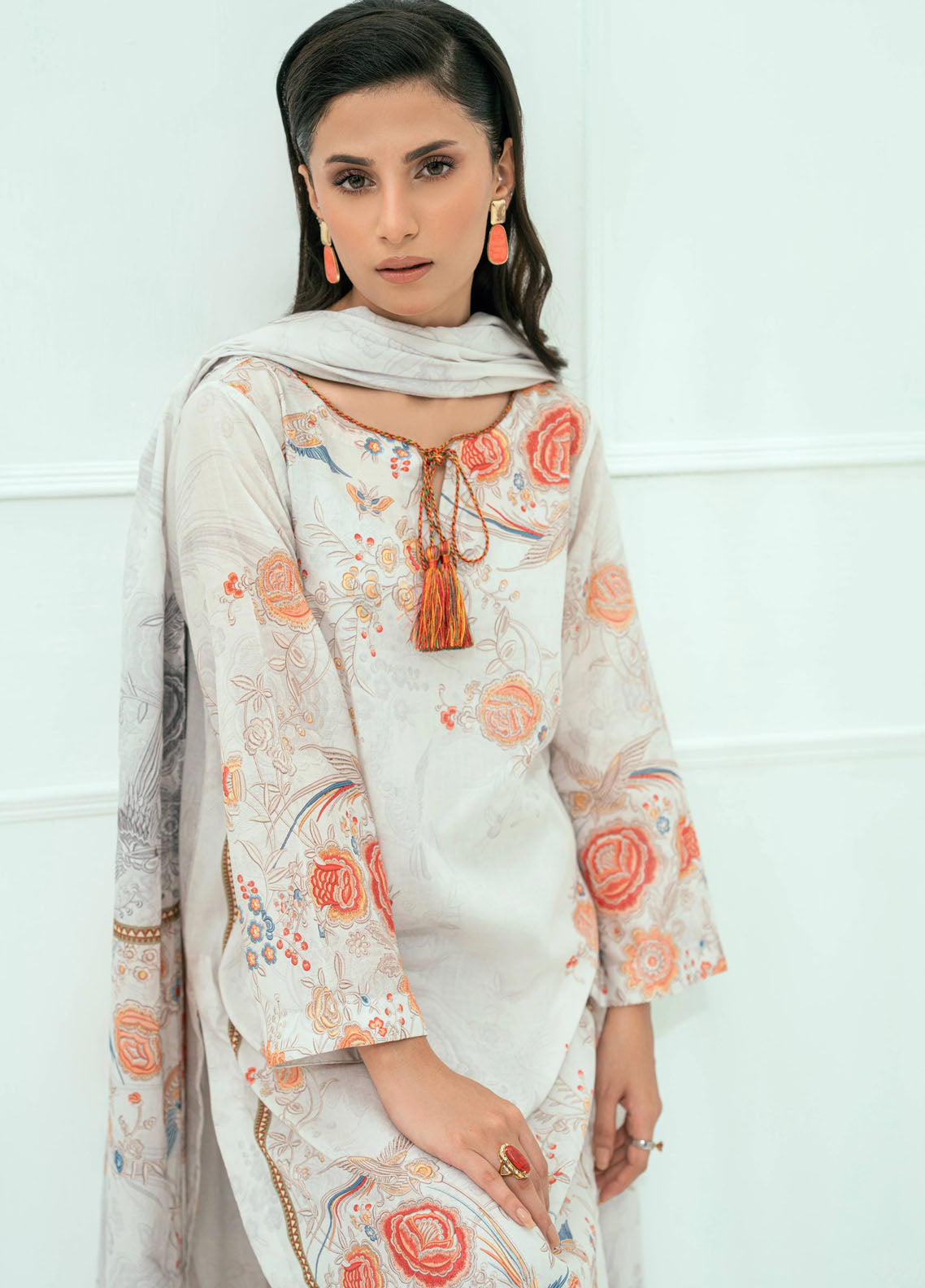 Amal Printed Lawn Suits Unstitched 3 Piece AL25AUS D-15