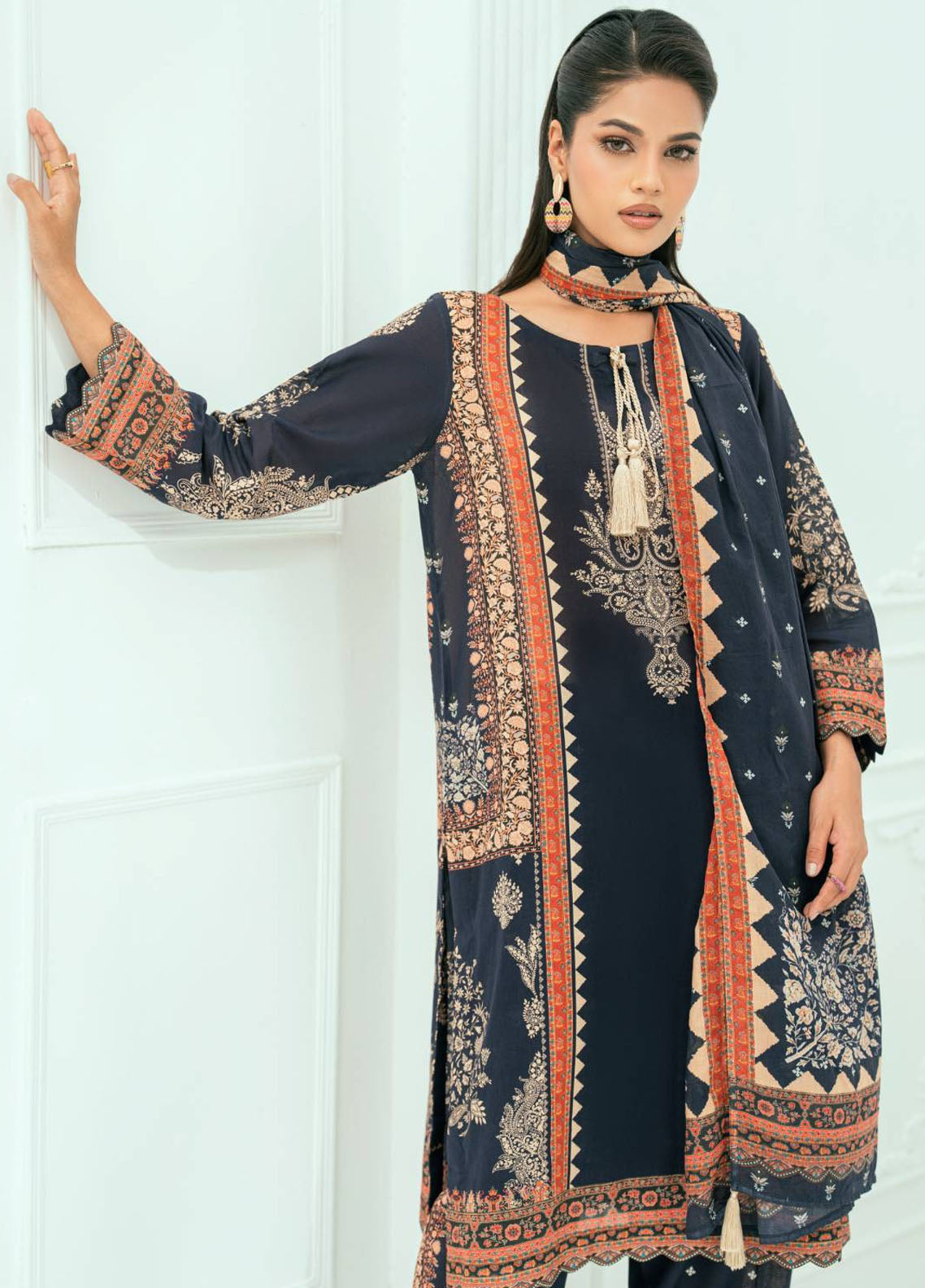 Amal Printed Lawn Suits Unstitched 3 Piece AL25AUS D-8