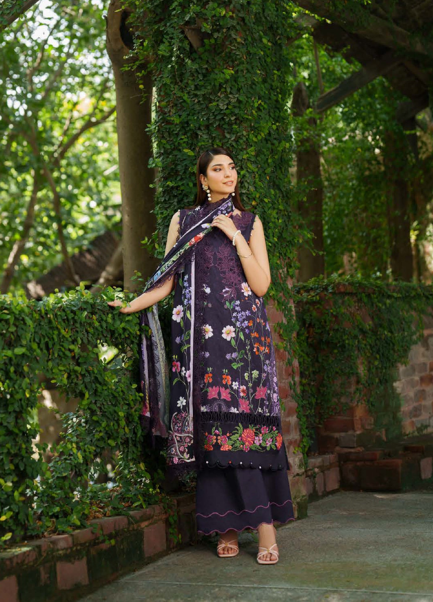 Meraki by Asifa And Nabeel Unstitched Viscose Embroidered Suits 3 Piece AN25MW ANM-04-Winter rose - Casual Collection