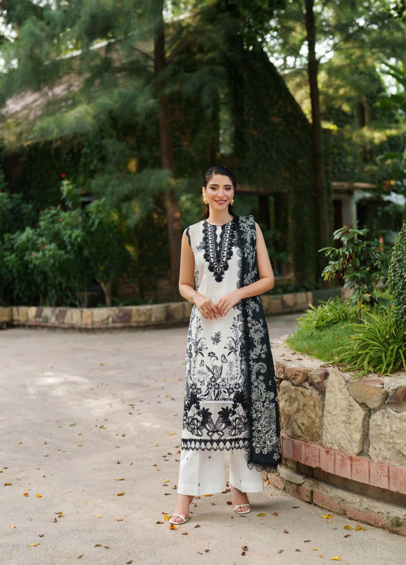 Meraki by Asifa And Nabeel Unstitched Viscose Embroidered Suits 3 Piece AN25MW ANM-02-Ember Glow - Casual Collection