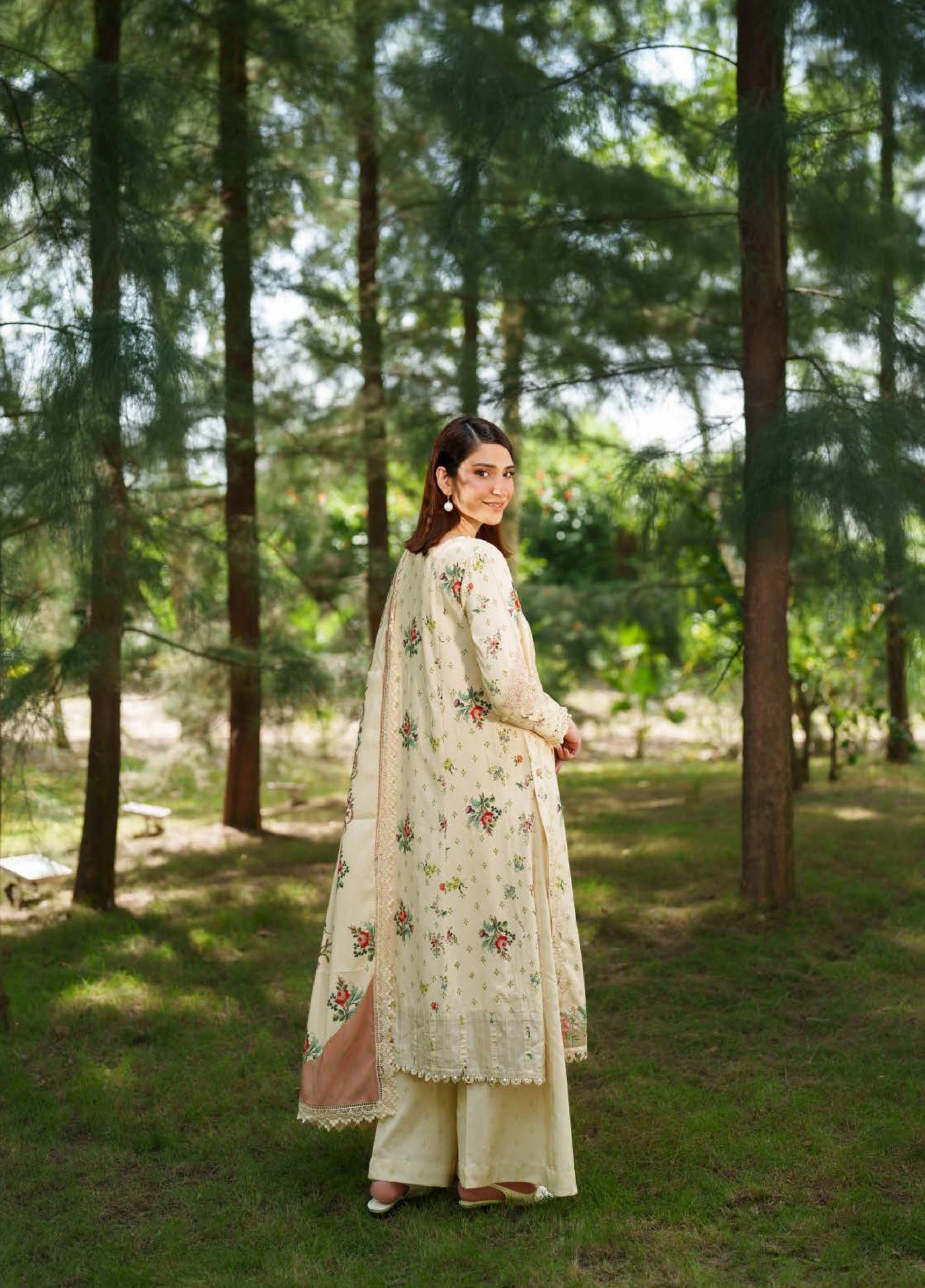 Meraki by Asifa And Nabeel Unstitched Viscose Embroidered Suits 3 Piece AN25MW ANM-05-Misty Medows - Casual Collection