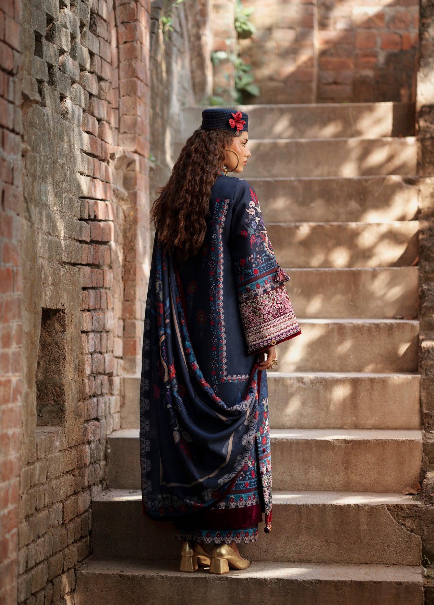 AJR Sard Shaam Embroidered Unstitched Khaddar Suits 3 Piece AJR25SS AJRW-05 NILOFER - Winter Collection