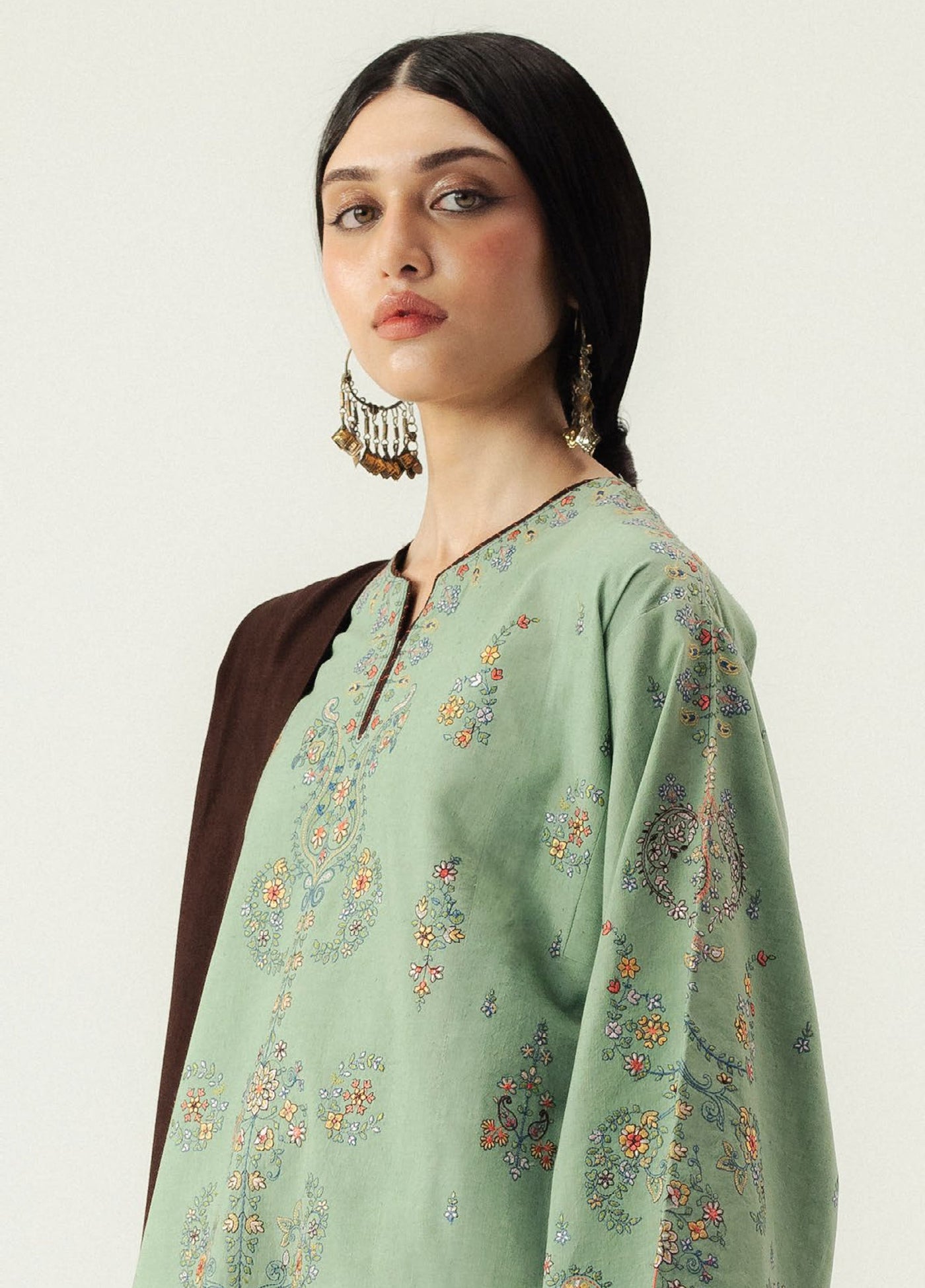 Zara Shahjahan Unstitched Casuals Karandi Embroidered Suits 3 Piece CZS25WC D4-Keran - Casuals Collection