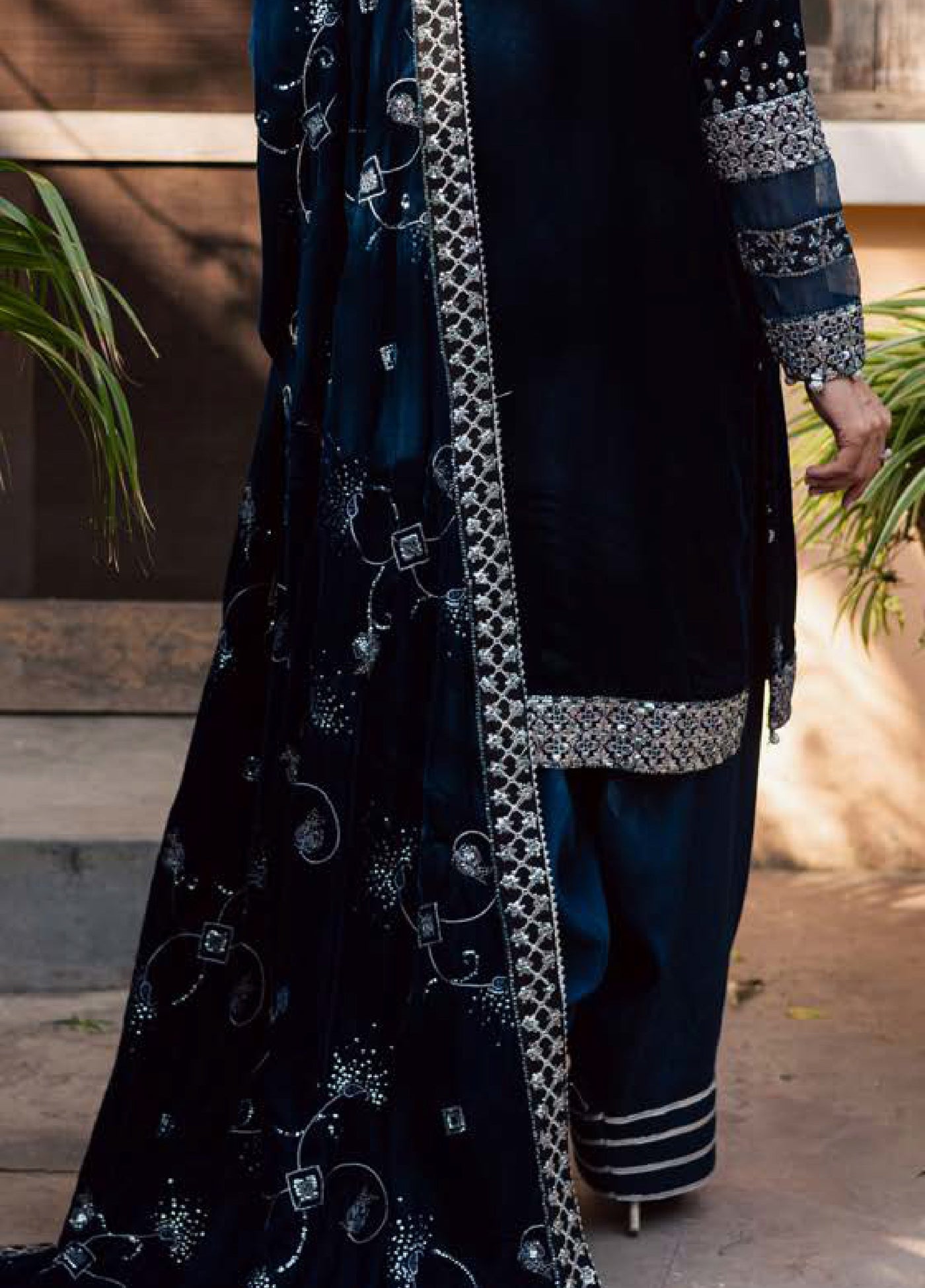 Maya by Nureh Unstitched Velvet Embroidered 3 Piece Suits NU25MV NW-114 - Festive Collection