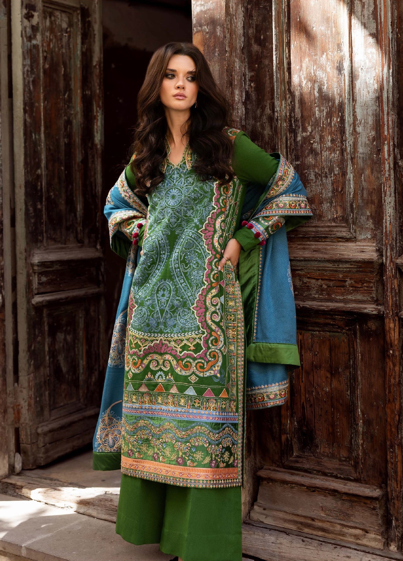 Lueur D Orient by Esmel Unstitched Karandi Suits 3 Piece EML25LW D-09 Nivalis - Winter Collection
