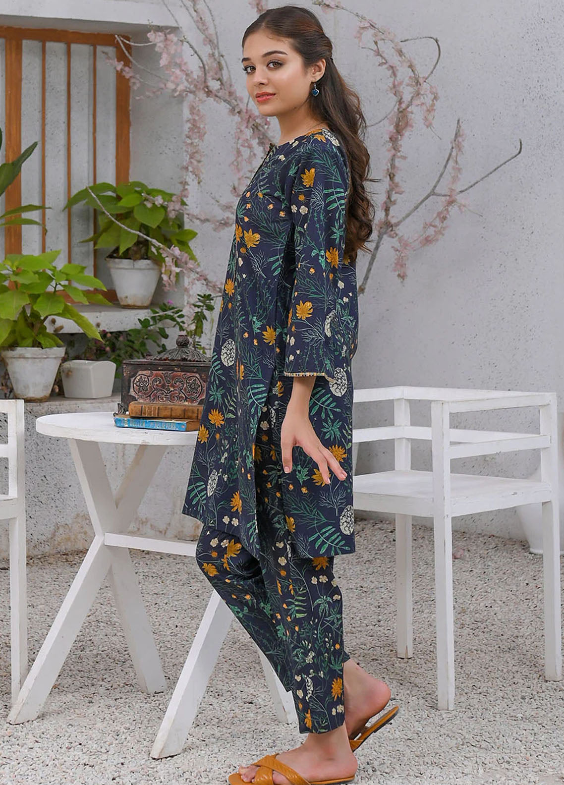 Waniya Pret Casual Khaddar 2 Piece Suit WKA20-121 FLORA