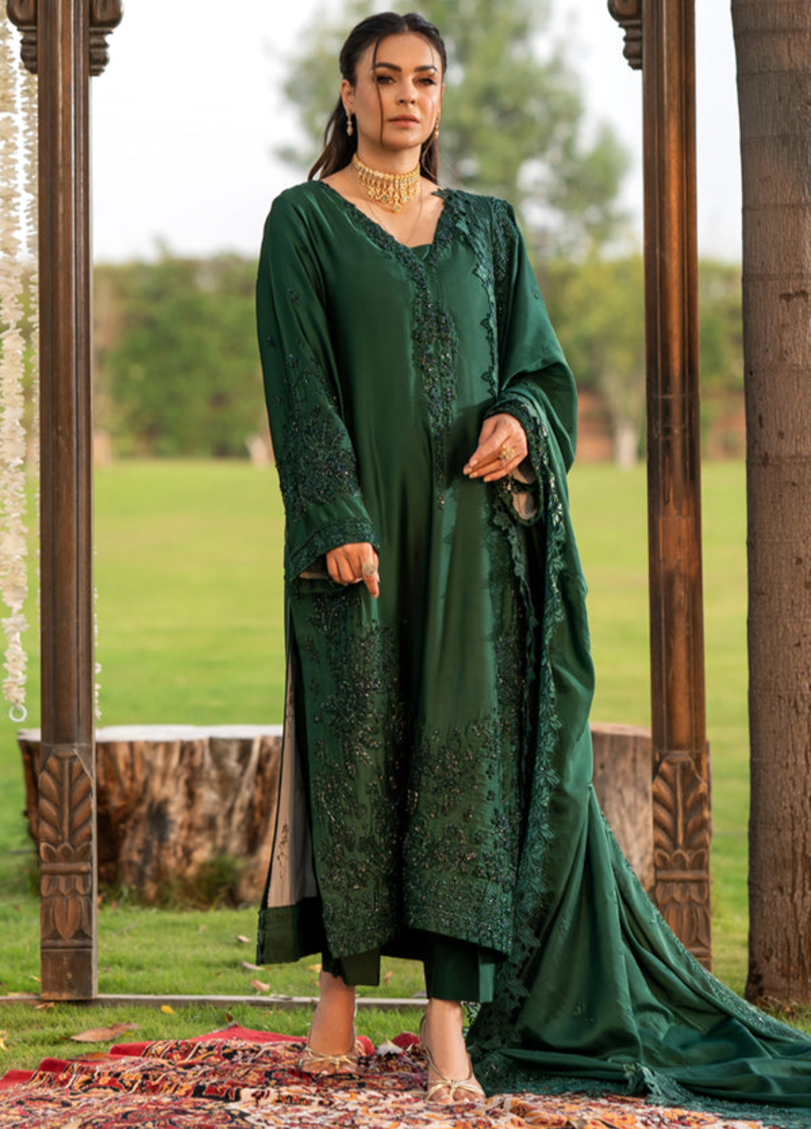 Zaib Un Nisa Pret Embroidered Silk 3 Piece Suit Darwish