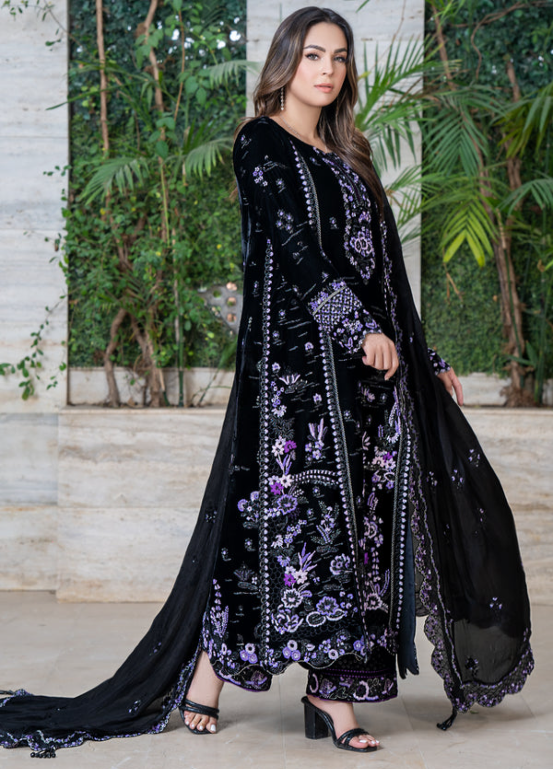 Zaib Un Nisa Pret Embroidered Velvet 3 Piece Suit Amalfi